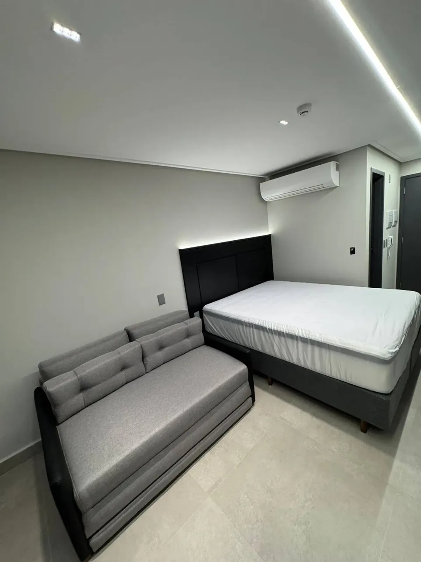 One-bedroom apartment with a home office — photo 6