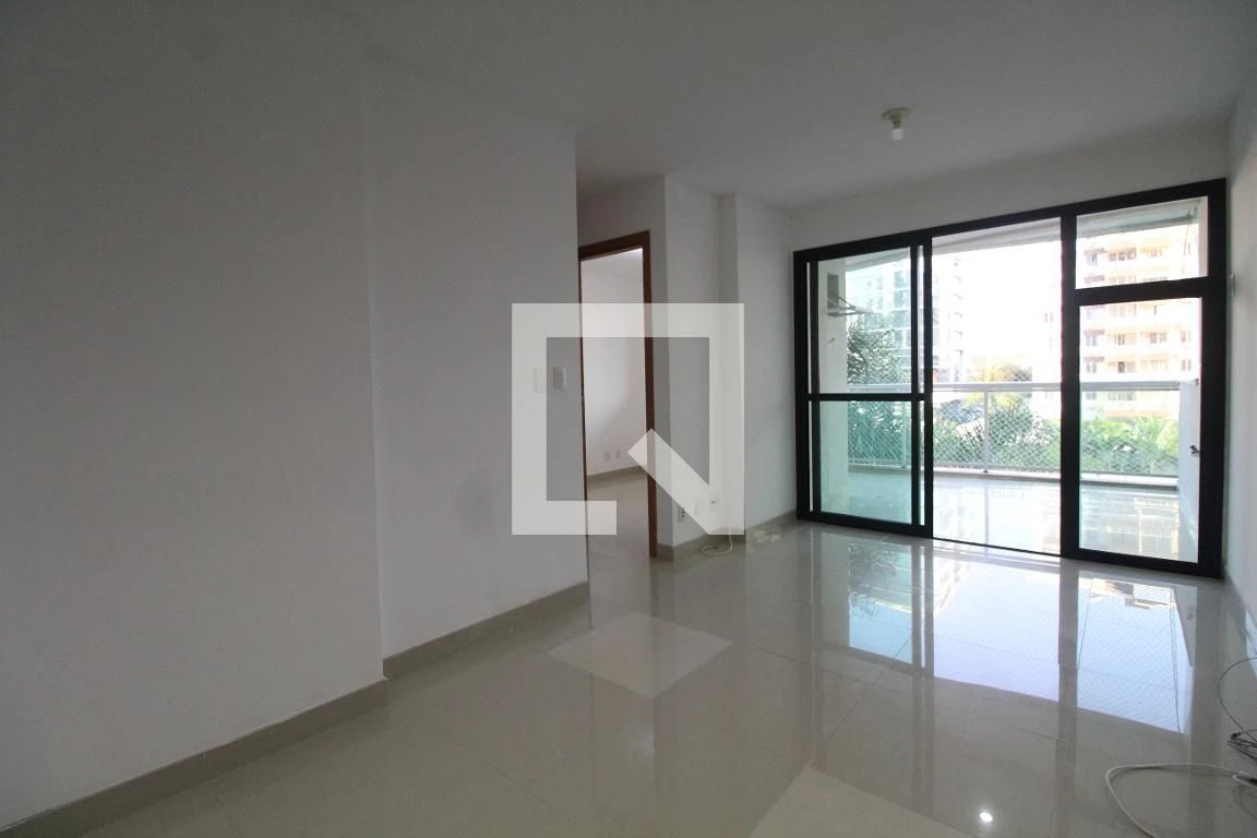 Apartamento sem mobília com varanda e 3 quartos — photo 23
