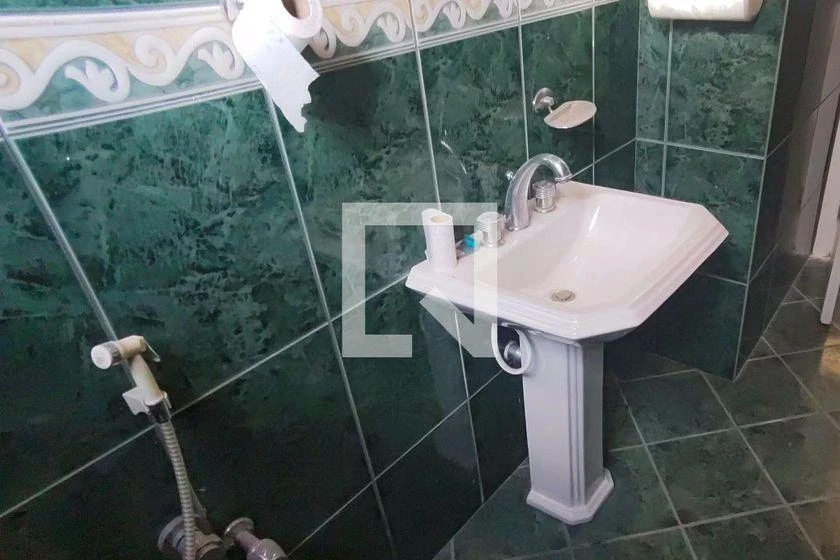 House with 6 en-suites and 8 bathrooms, 650 m² — photo 40
