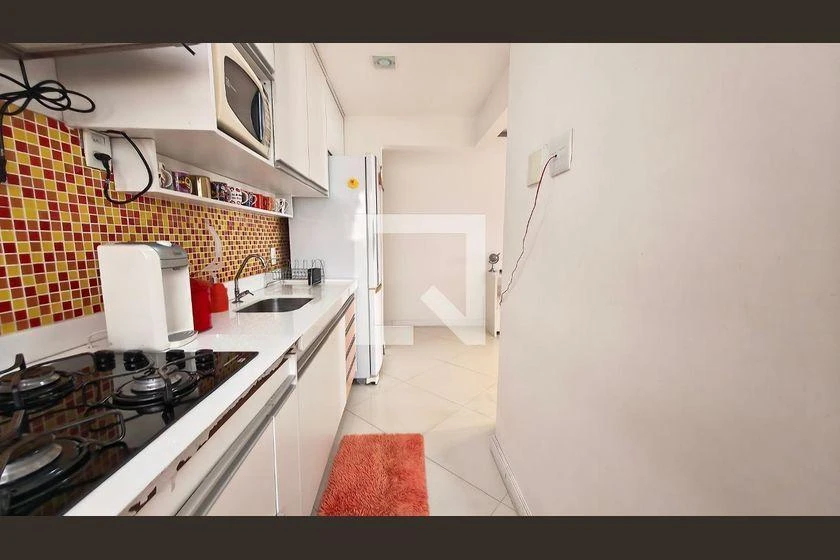 One-bedroom apartment with a mountain view — photo 26