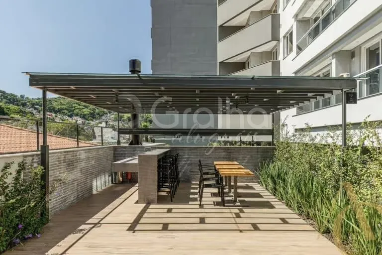 Furnished 57 m² studio with 1 bedroom and 1 bathroom — photo 16