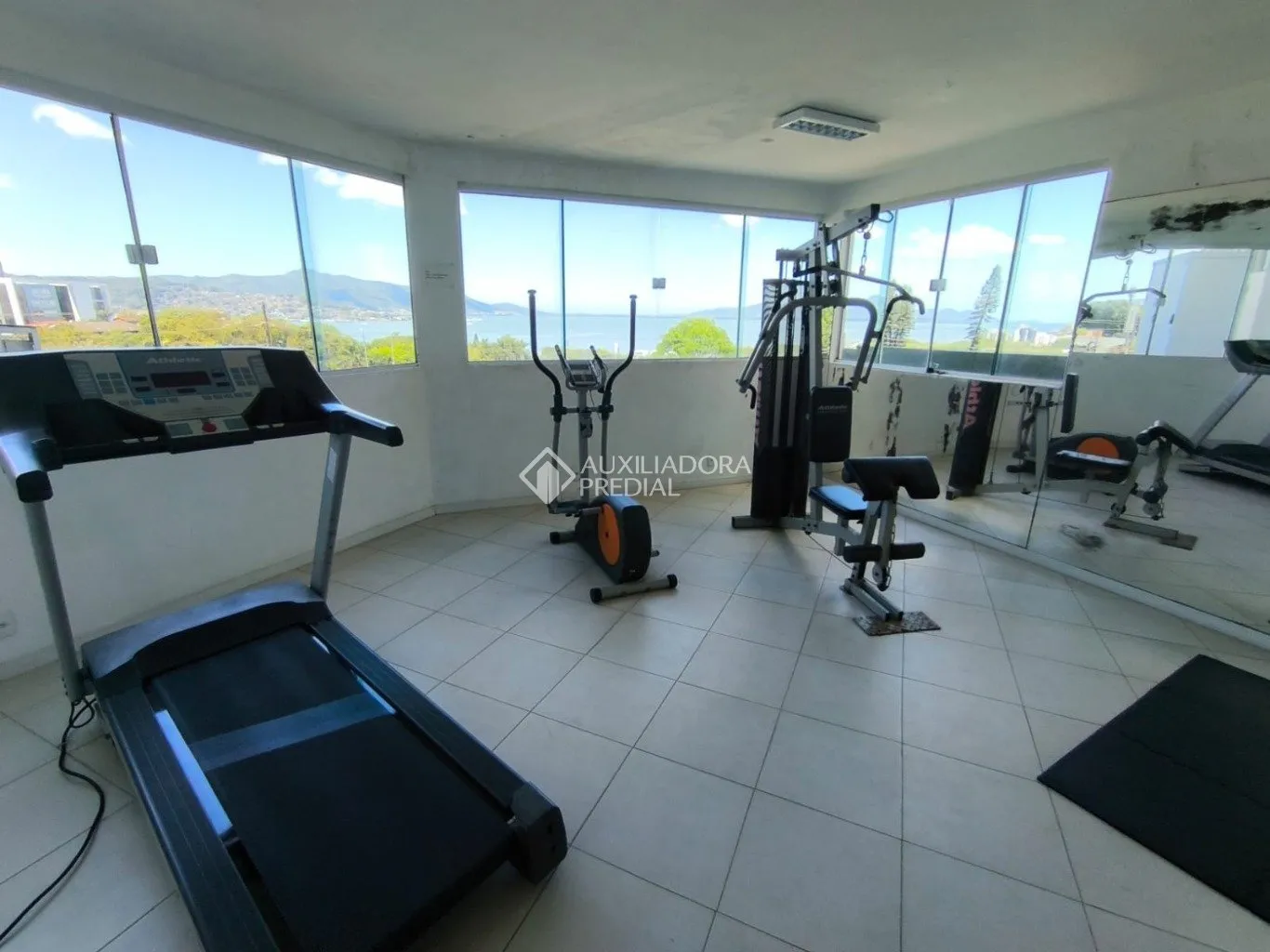 Furnished duplex penthouse 228 m² with 2 bedrooms and 4 parking — photo 16