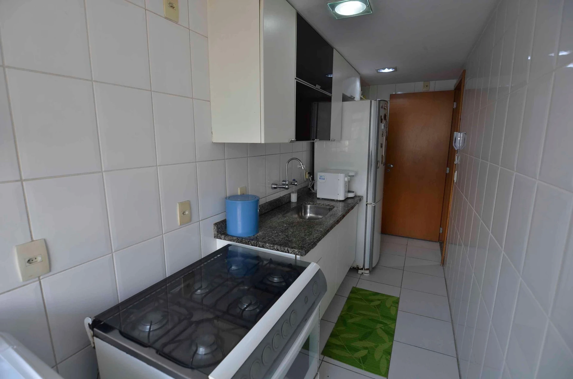 190 m² apartment with a mountain view and a home office — photo 14