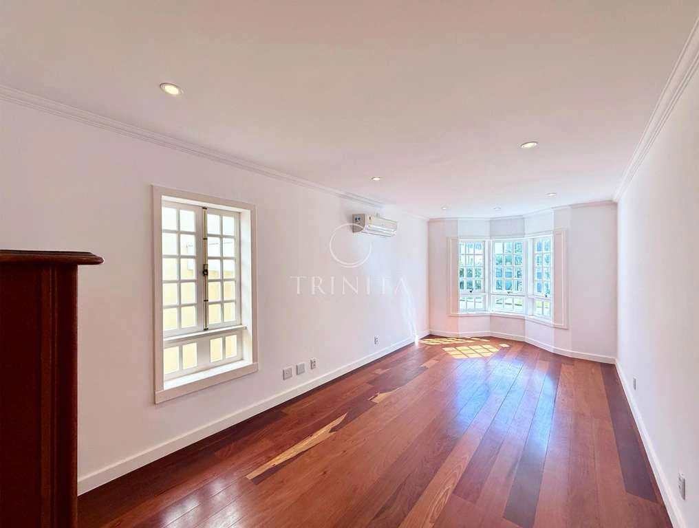 Casa mobiliada com 4 quartos e 6 banheiros 660 m² — photo 10