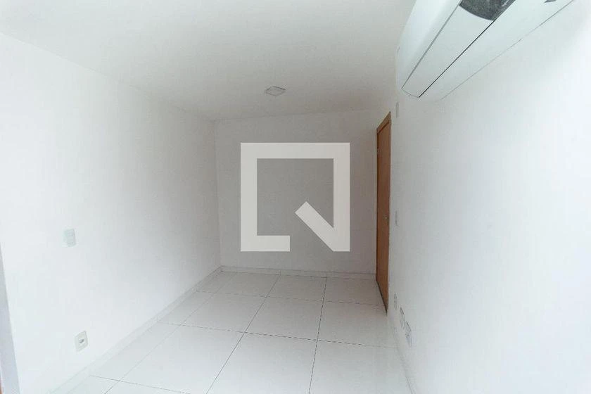 2-bedroom apartment in a building with a pool — photo 32