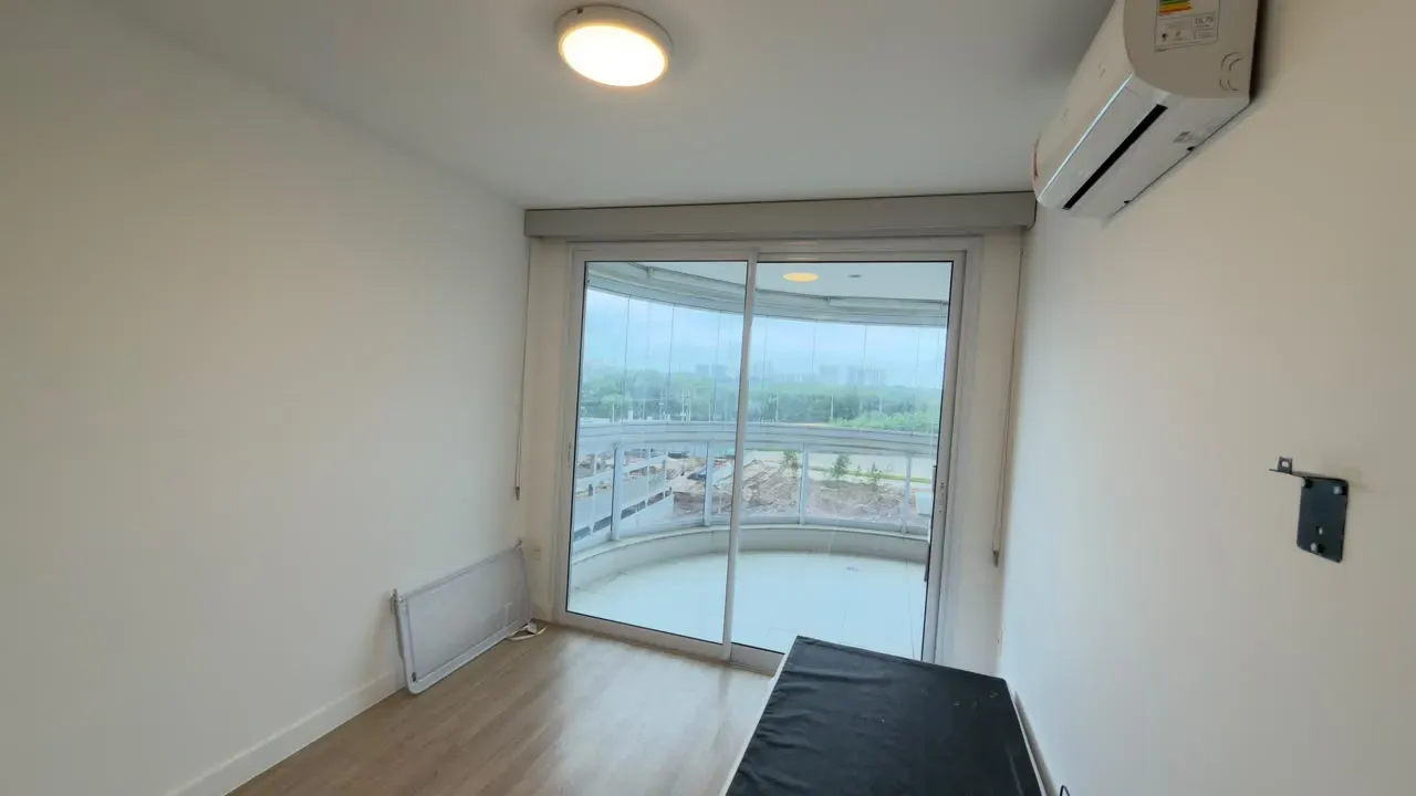 87 m² apartment with 2 bedrooms, enclosed balcony and garden — photo 4