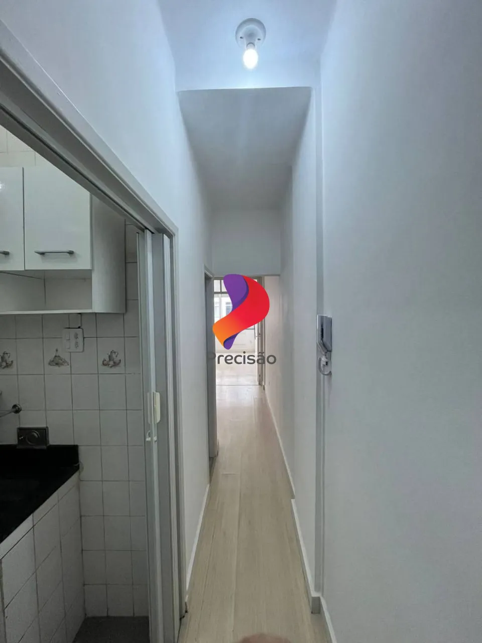 Studio-style apartment with split bedroom and living 28 m² — photo 12