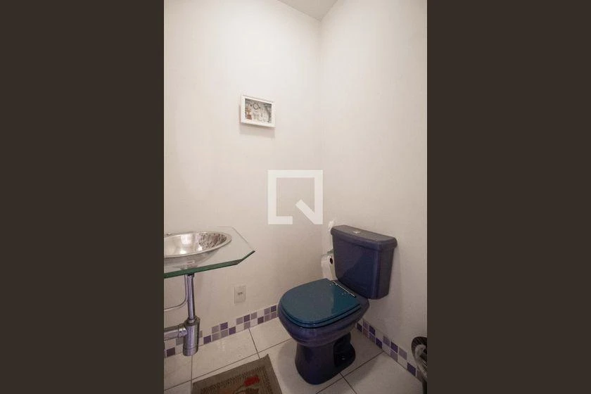 Apartamento de 120 m² com box de vidro no banho — photo 37