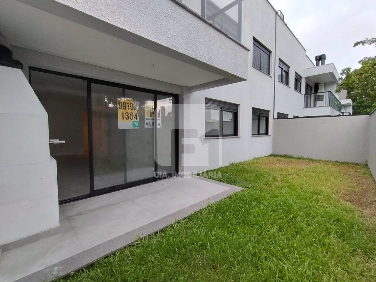 Garden apartment with 2 bedrooms, 1 en-suite and 100 m²