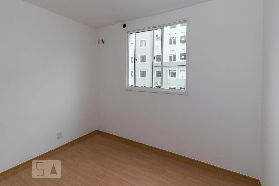 2-bedroom apartment in a building with a pool — photo 14