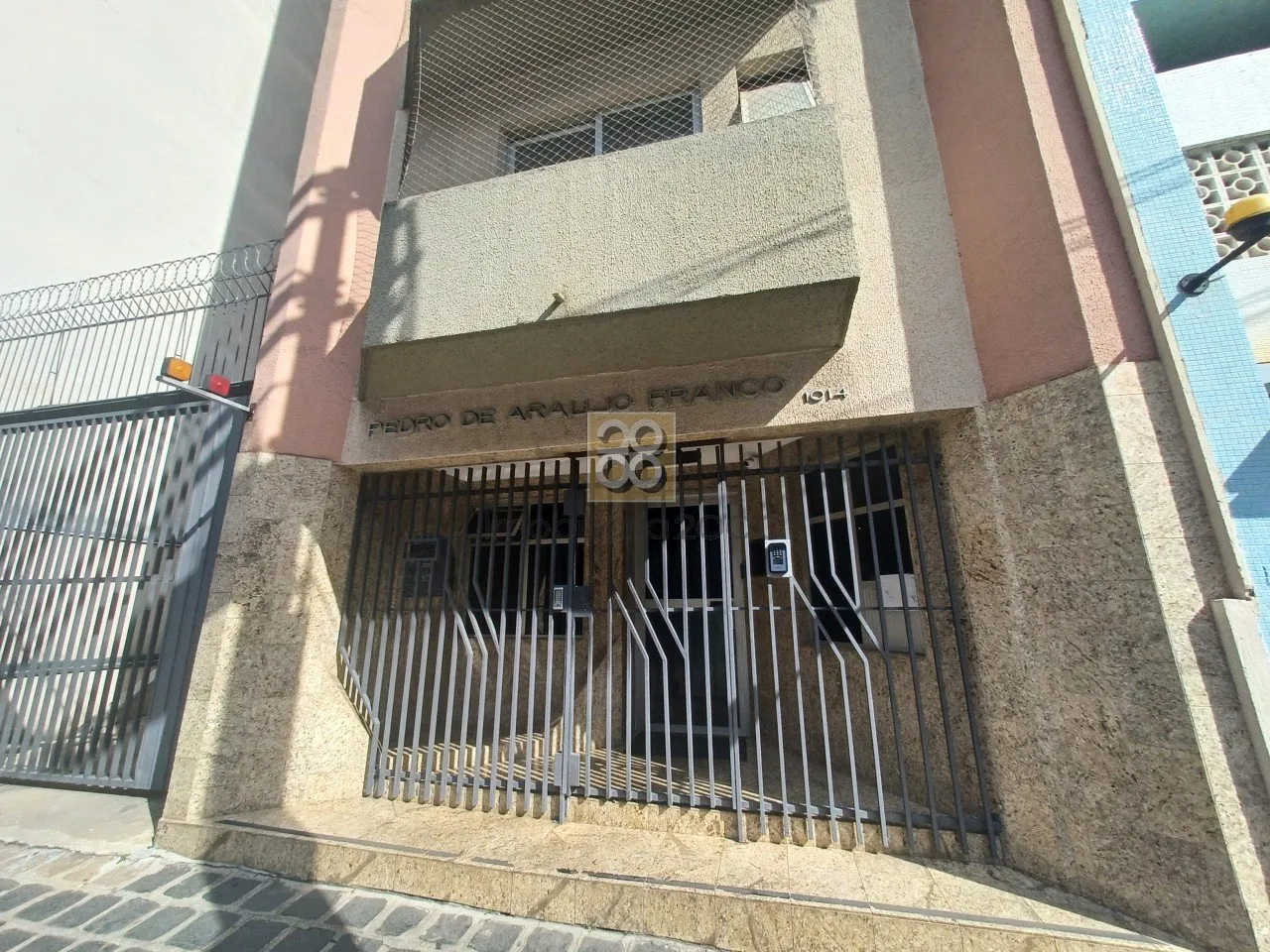 Unfurnished apartment with 1 bedroom and 56 m² — photo 2