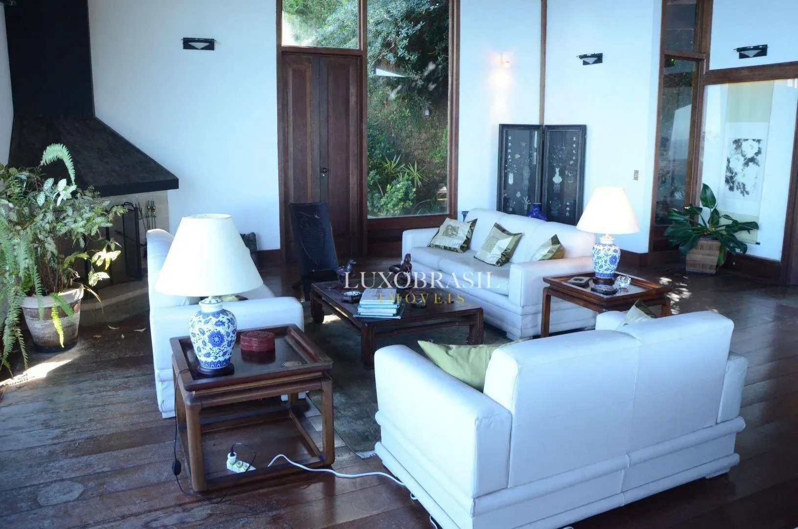 800 m² house with 5 bedrooms and 5 bathrooms — photo 28