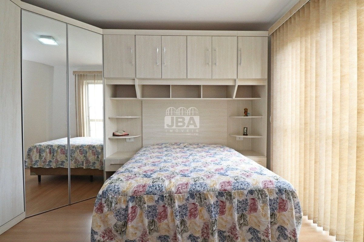 3-bedroom house with a bathtub in Curitiba — photo 3