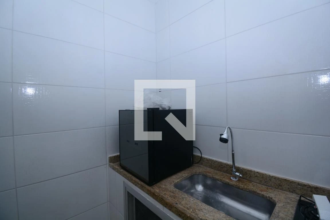 Casa sem mobília com 2 quartos, 1 banheiro e vaga — photo 11