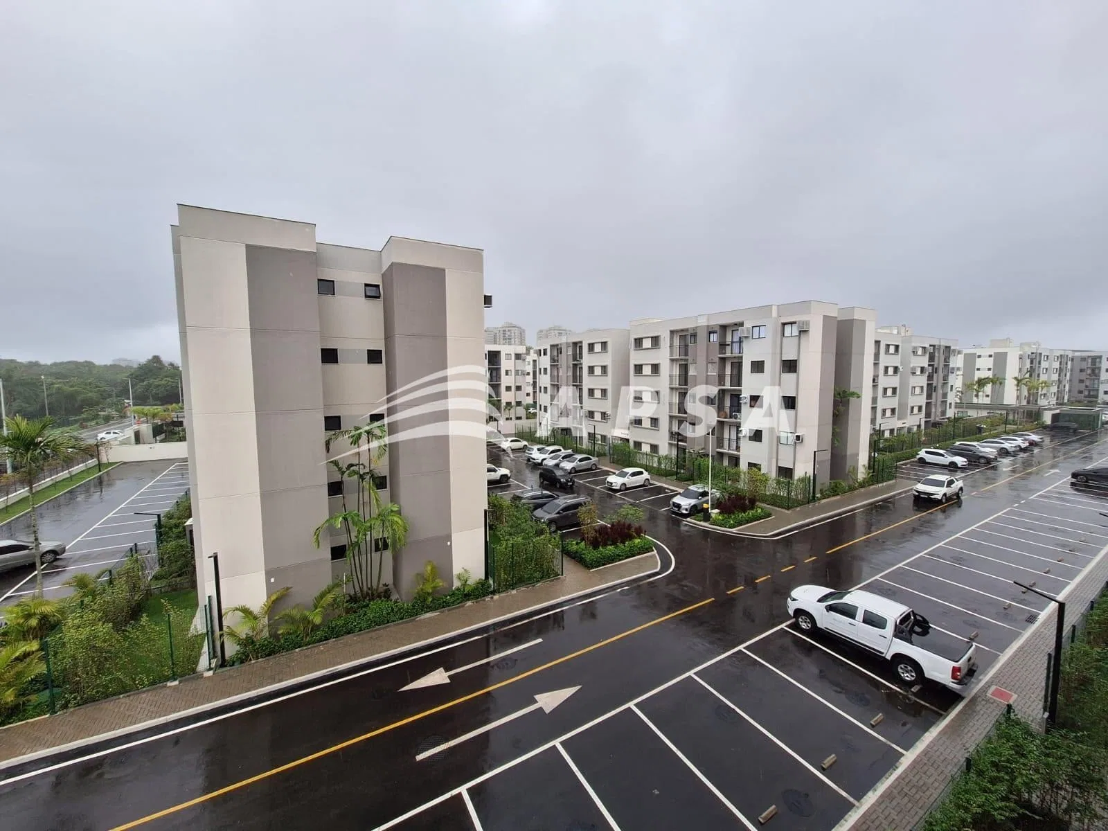 Apartamento sem mobília com 2 quartos e varanda — photo 29