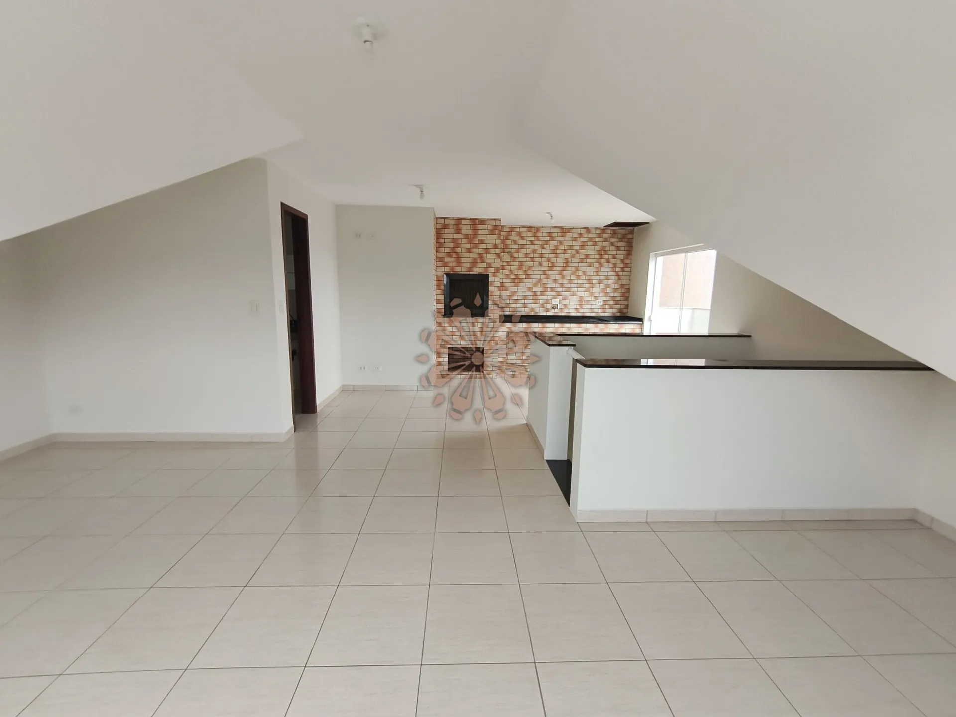 House with 3 bedrooms and 3 bathrooms across 250 m² — photo 25