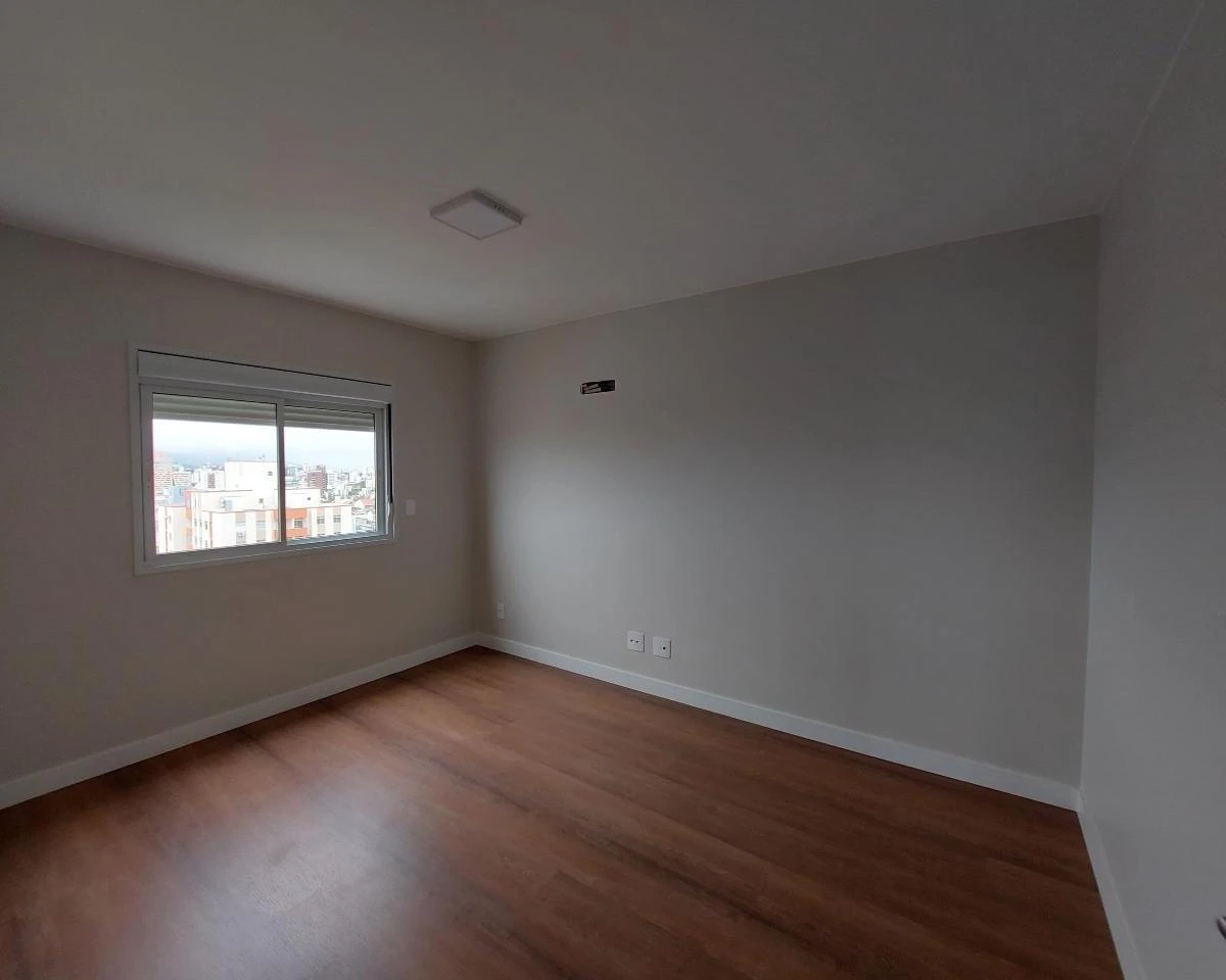 3-bedroom apartment with a water view in Florianópolis — photo 8
