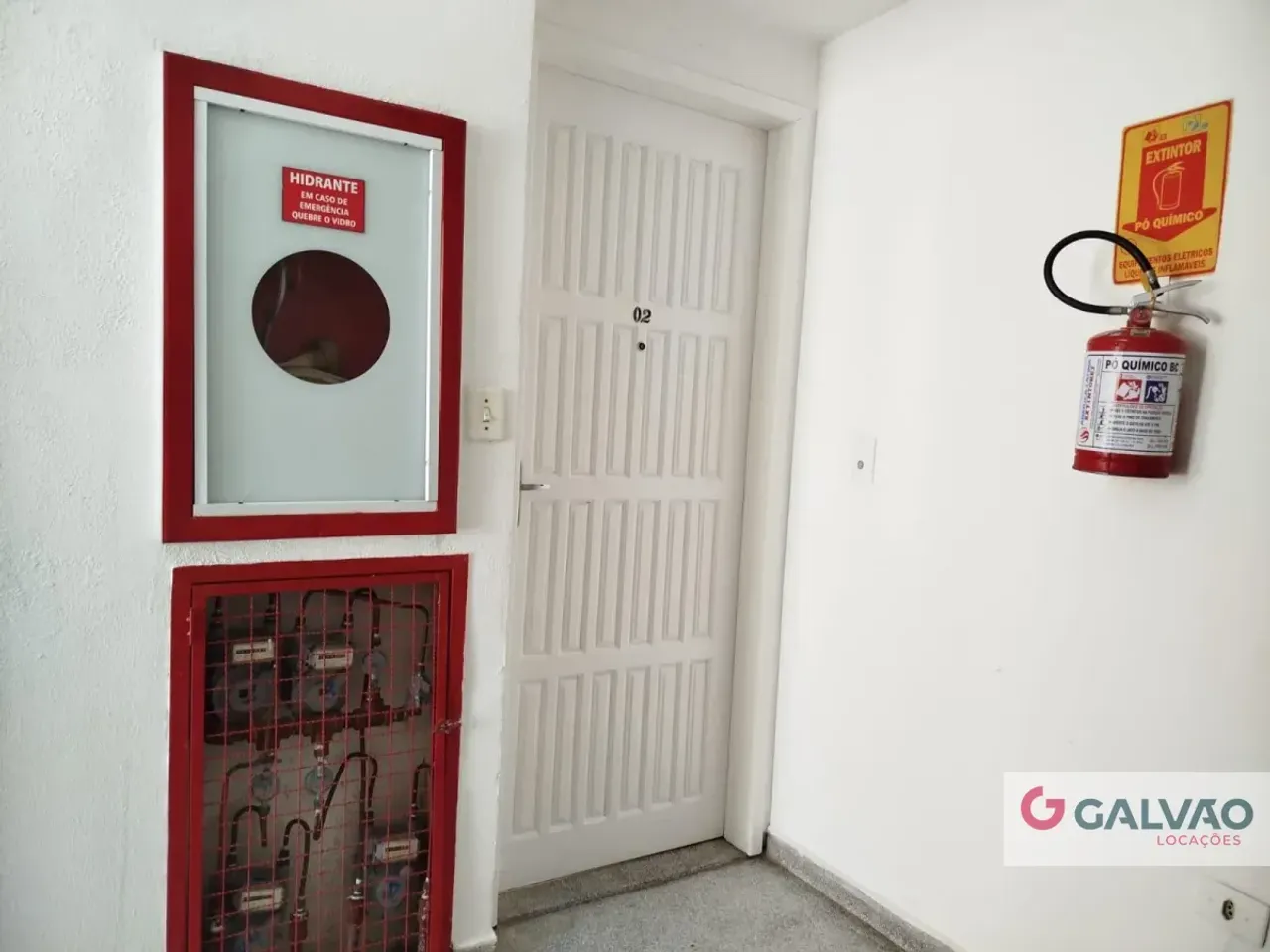 Apartamento térreo de 54 m² com armários na cozinha — photo 18