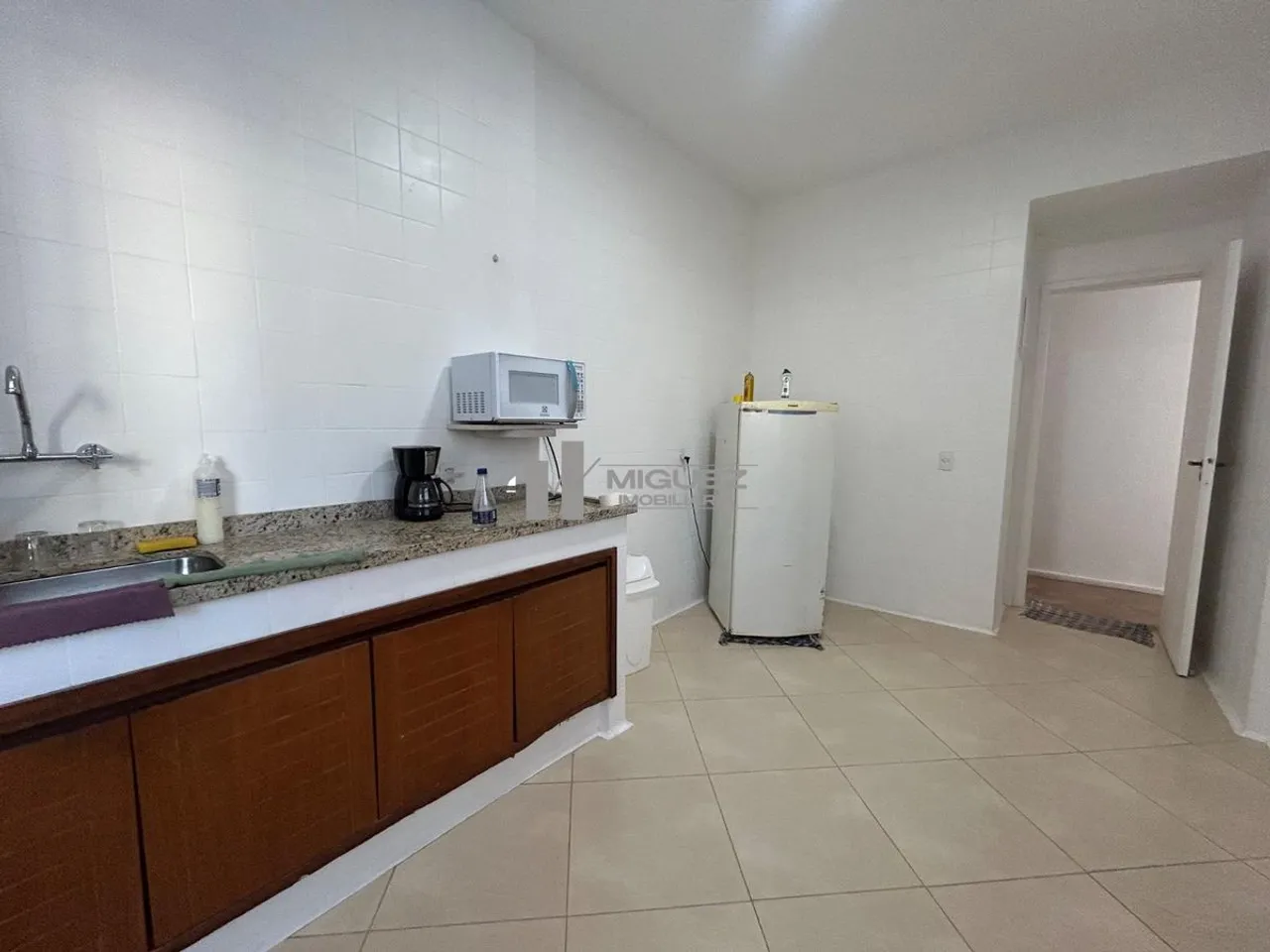 3-bedroom, 3-bath apartment with 1 parking space — photo 19