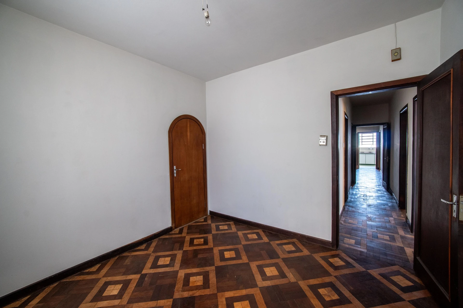 Apartamento con 3 dormitorios y 1 baño con jacuzzi del edificio — photo 37
