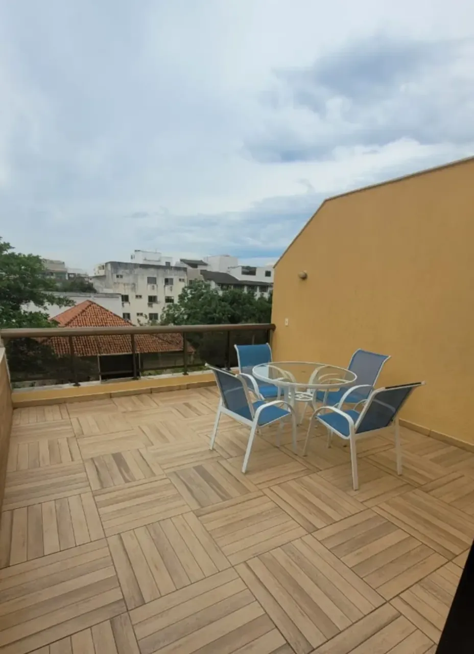 Unfurnished 3-bedroom apartment with 3 bathrooms — photo 3