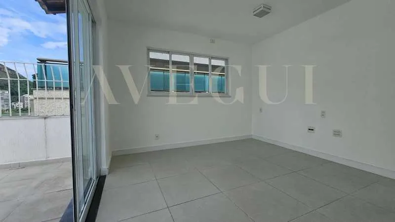 Вид на воду та 4 спальні: квартира 258 м² — photo 4