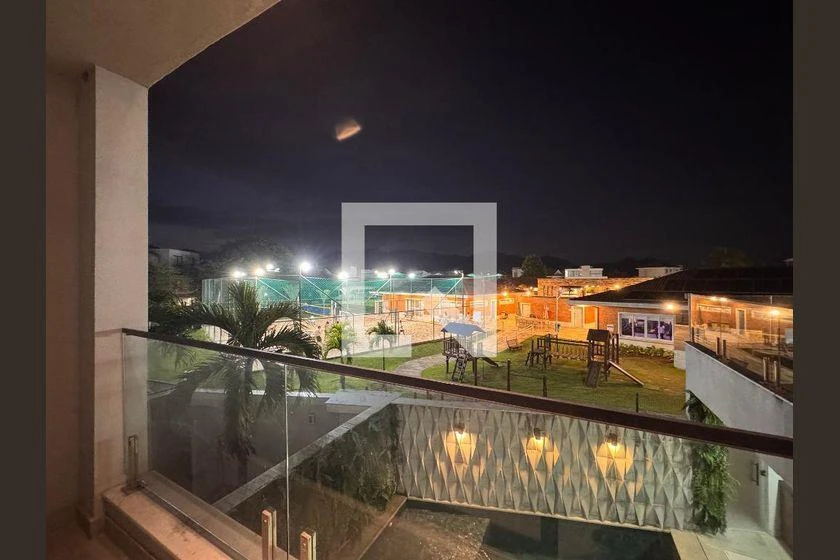 Rental house with 4 suites and 450 m² — photo 43