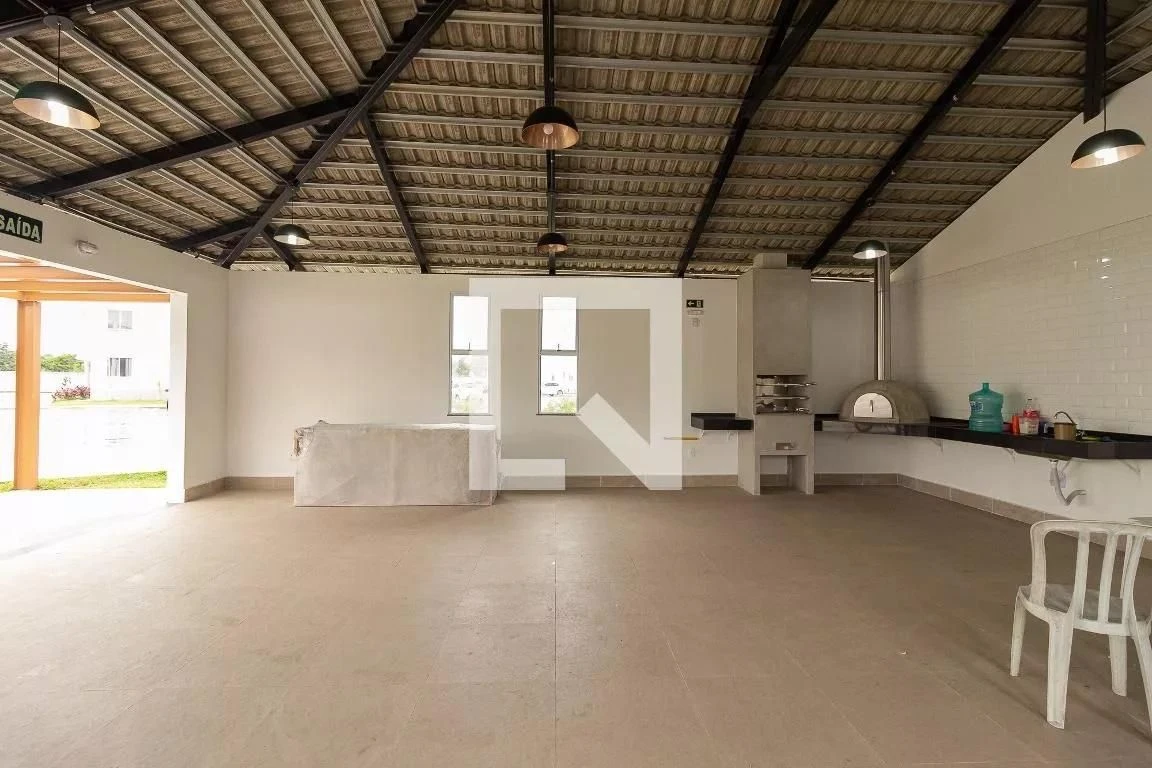 2-bedroom apartment in a building with a pool — photo 38