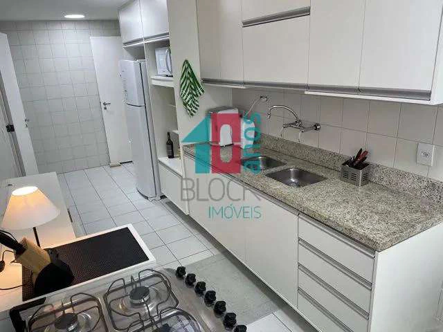 Furnished 125 m² apartment with 3 bedrooms and suite — photo 18