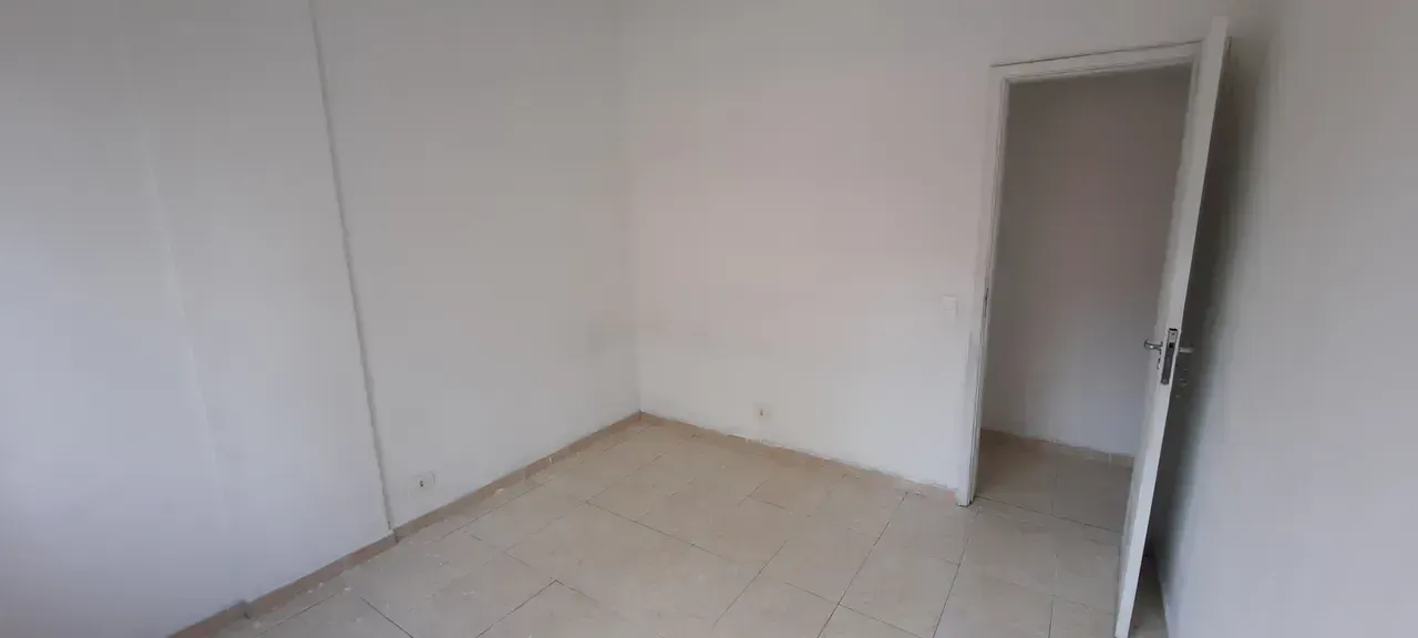 2-bedroom apartment with separate kitchen — photo 12