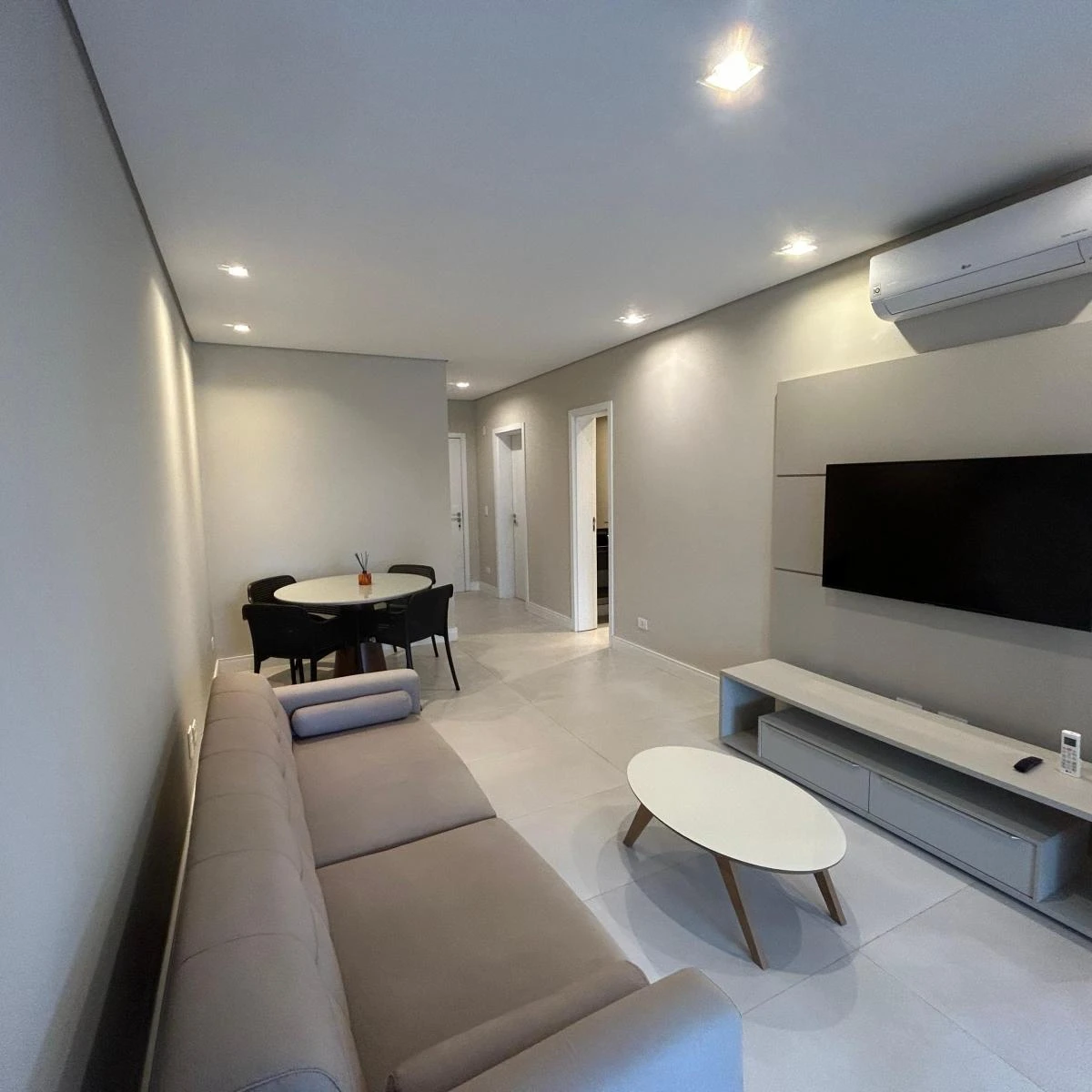 Furnished apartment with 3 bedrooms and 2 parking spots