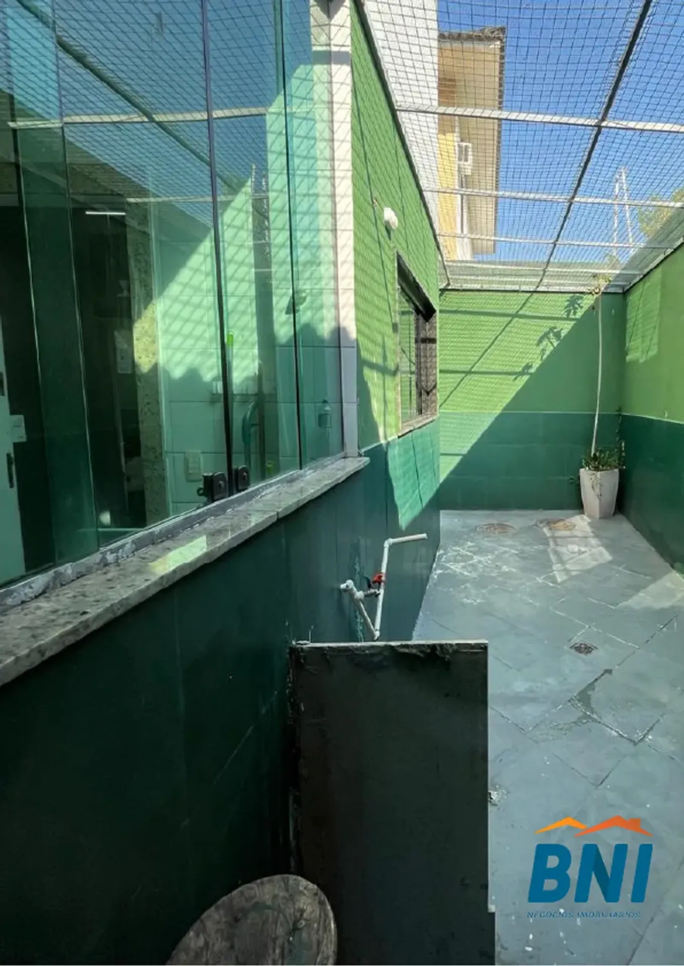 Garden in a 4-bedroom house, 320 m² — photo 13