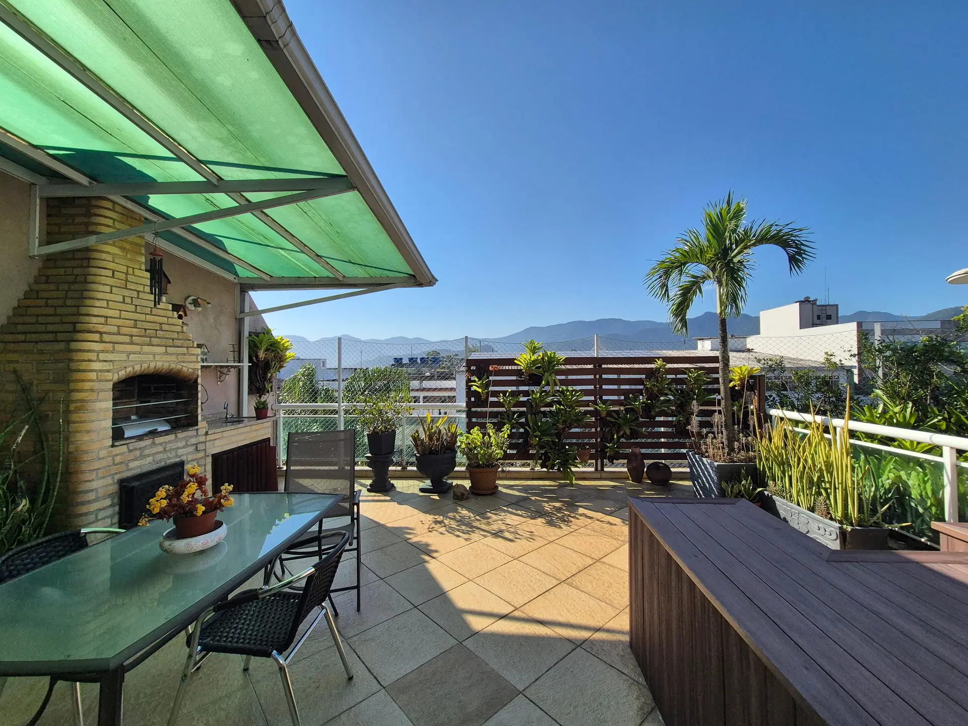 Mountain view in a 4-bedroom apartment, 265 m² — photo 47