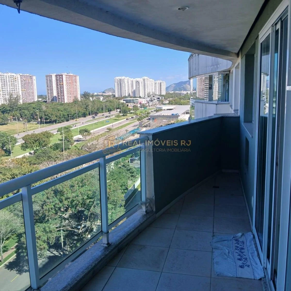 For rent: 3-bedroom apartment with 3 bathrooms and a balcony — photo 2