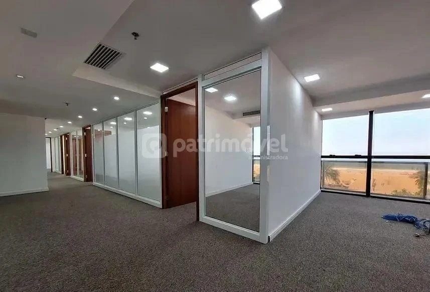 Пустая квартира 309 м² с кондиционером — photo 15