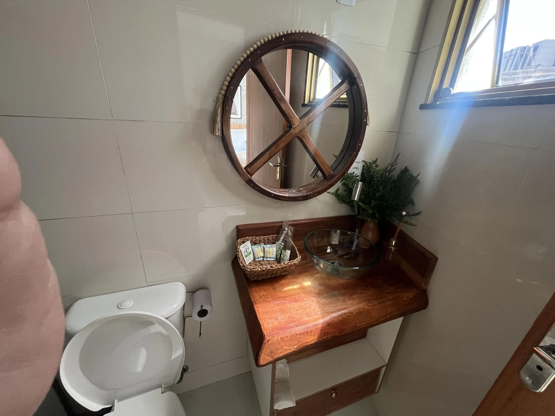 Furnished studio, 30 m², with a washing machine — photo 17
