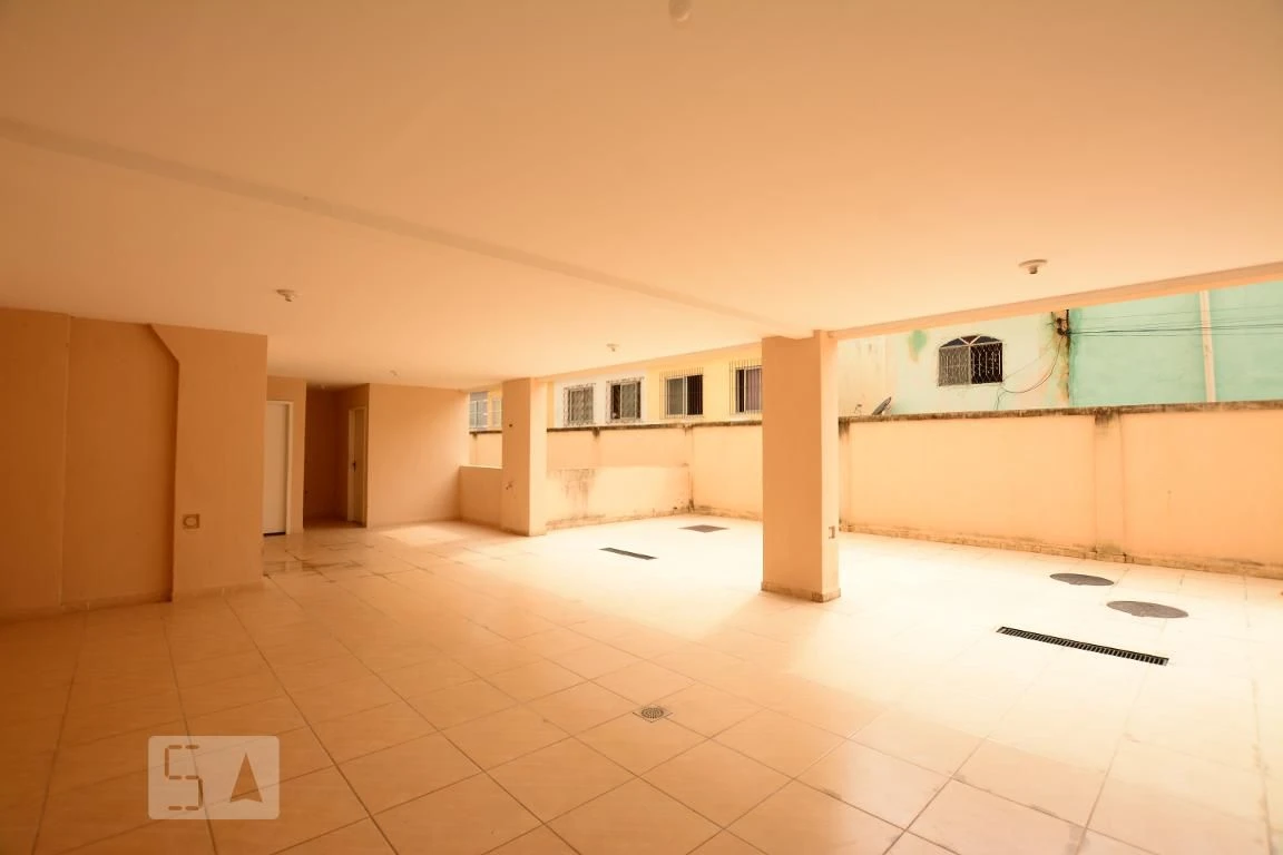 2-bedroom apartment with balcony sink and utility area — photo 4
