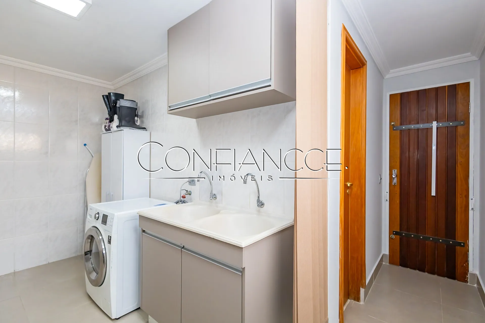 Furnished house, 228 m², with a private BBQ — photo 16