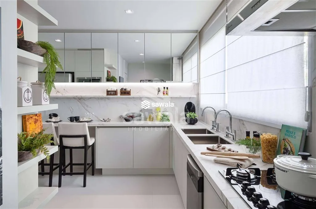 Furnished 4-bedroom apartment with 5 baths, 216 m² — photo 3