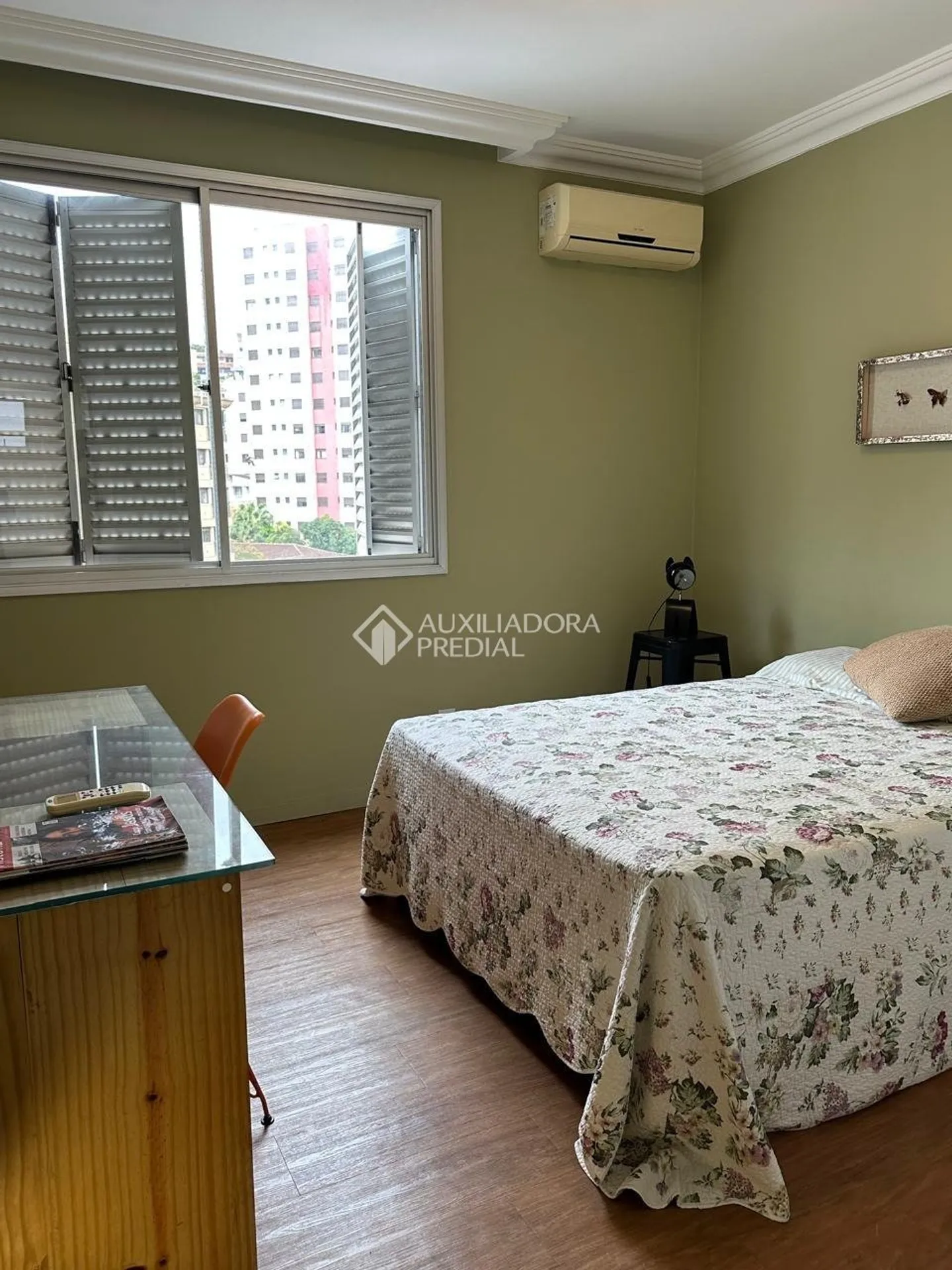 Furnished 5-bedroom apartment with 2 parking spots and 166 m² — photo 10