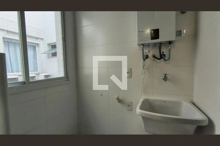 Apartamento com 3 suítes, 5 banheiros e 328 m² — photo 22