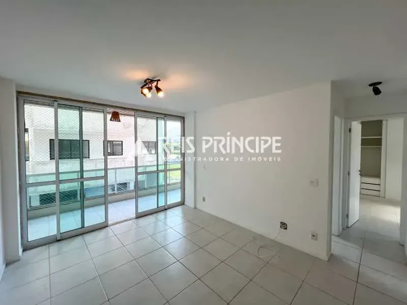 Unfurnished 2-bedroom apartment with 3 bathrooms — photo 11