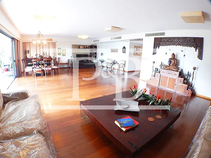 4-bedroom apartment with 266 m² and 4 parking spaces — photo 6