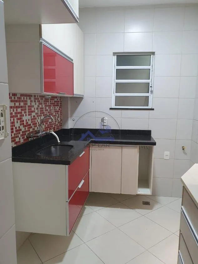 Квартира з 2 спальнями та дерев'яною підлогою або ламінатом — photo 8