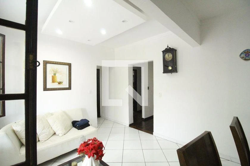 Rental house with 6 bedrooms and 3 en-suite, 599 m² — photo 40