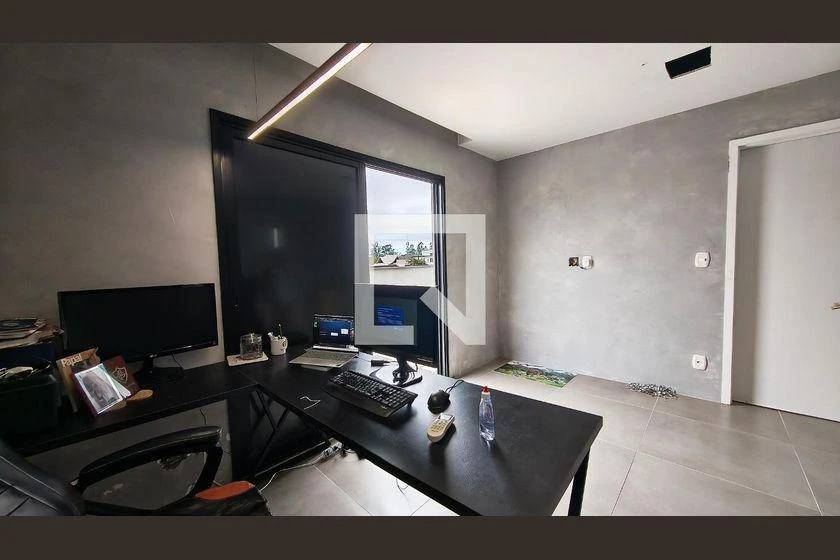 5-bedroom house with a bathtub in Rio de Janeiro — photo 24