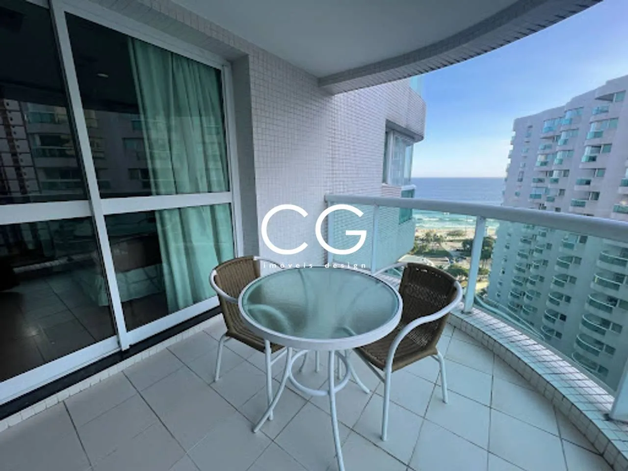 Furnished 1-bedroom apartment with glass-enclosed balcony — photo 4