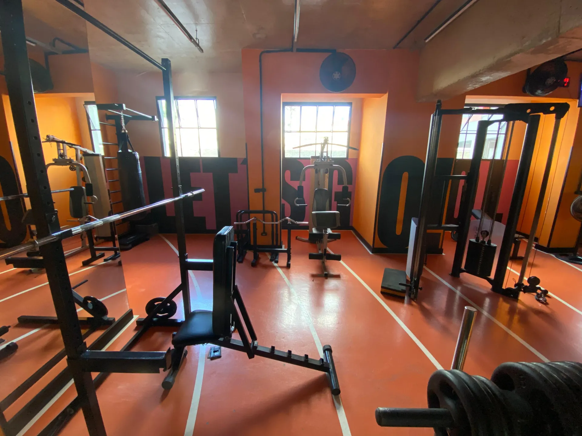 Studio in a building with a coworking space — photo 27