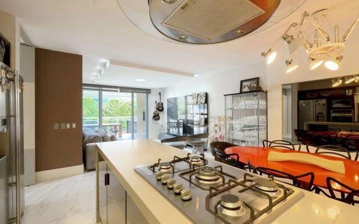 Furnished apartment with 3 en-suite bedrooms and 120 m² — photo 3