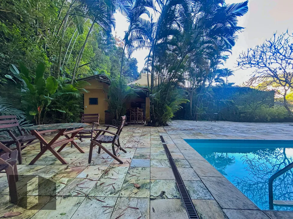 Casa triplex amueblada con 7 dormitorios y 5 suites — photo 33